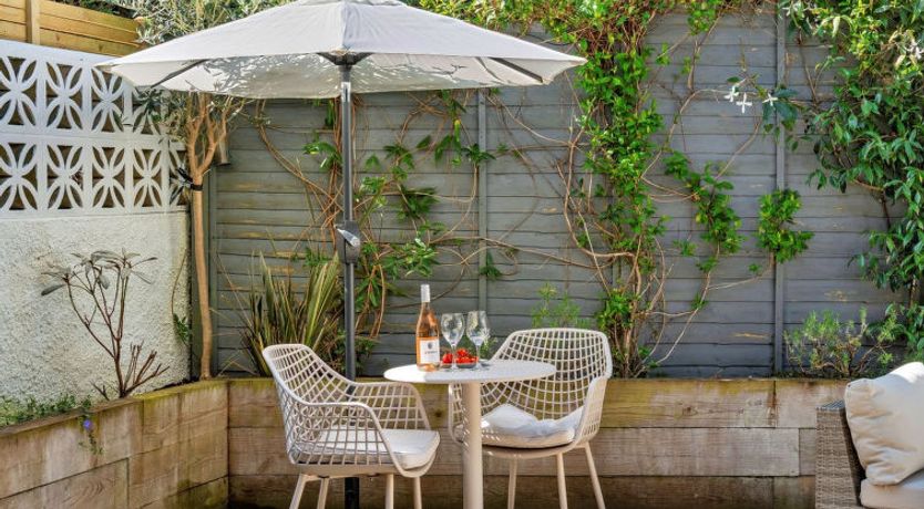 Photo of Dart Retreat