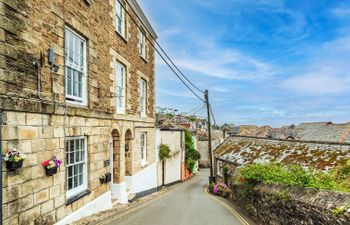Tregony House Holiday Home