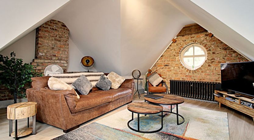 Photo of Highfield House