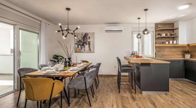 Photo of Green & Blue