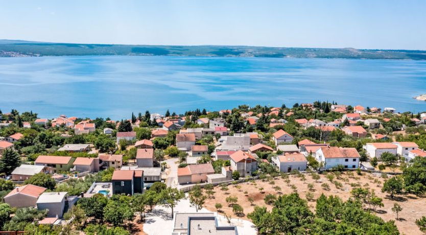 Photo of Green & Blue