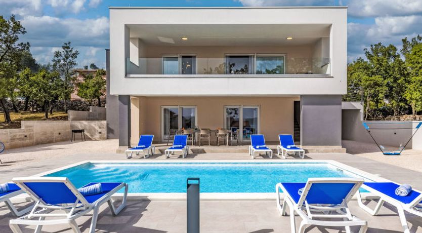 Photo of Green & Blue