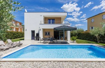 Čančar Holiday Home