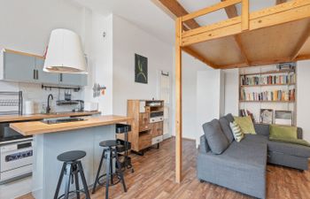 Art District Nook Holiday Home