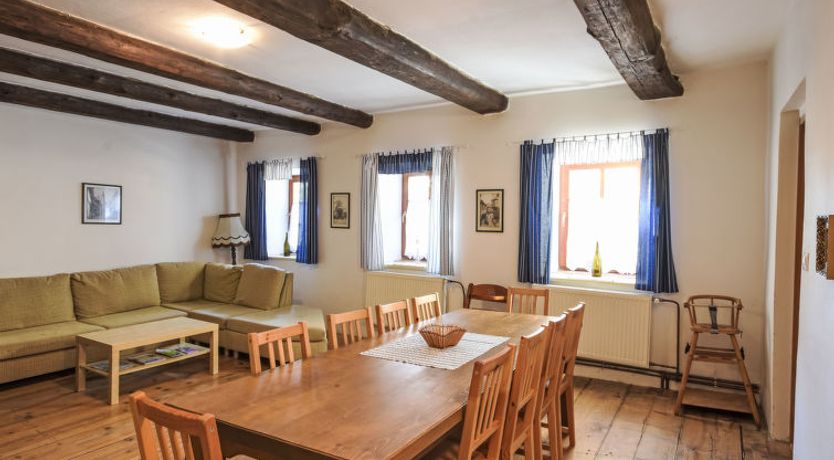 Photo of Spacious in Farmhouse Apartment 3