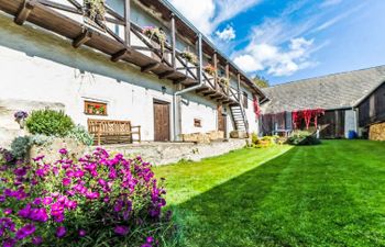 Relax in Farmhouse Holiday Home