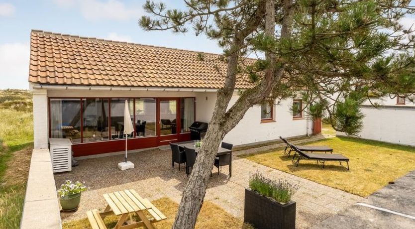 Photo of "Aike" - 1km from the sea