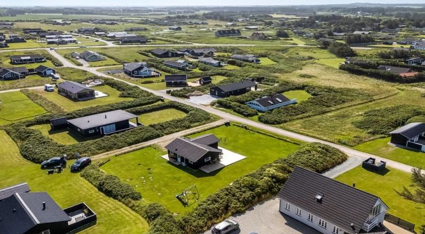 Photo of "Leonard" - 130m from the sea