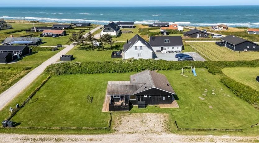 Photo of "Leonard" - 130m from the sea