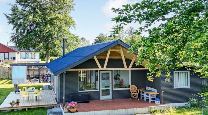 Photo of "Meglena" - 250m from the sea