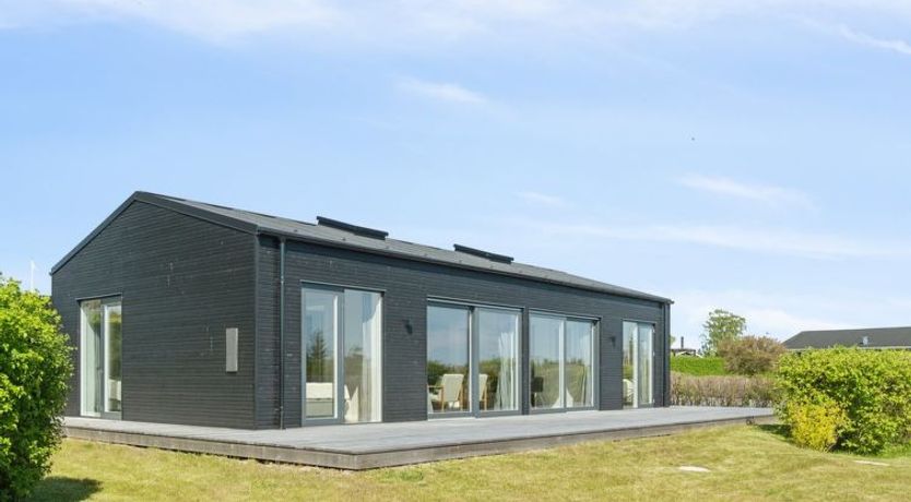 Photo of "Fabine" - 75m from the sea