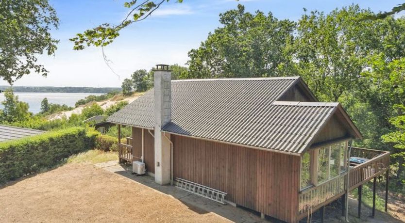 Photo of "Sighbiorn" - 150m to the fjord