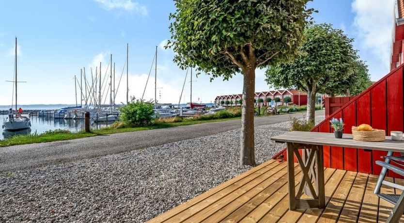 Photo of "Ulvi" - 15m from the sea