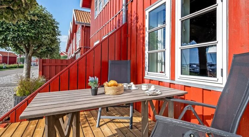 Photo of "Ulvi" - 15m from the sea