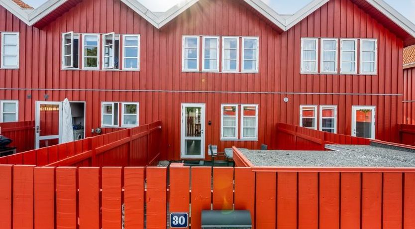 Photo of "Ulvi" - 15m from the sea