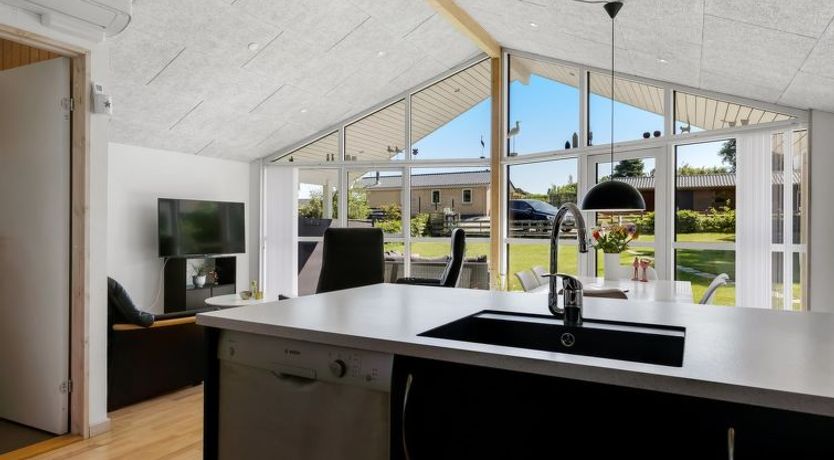 Photo of "Alfwin" - 300m from the sea