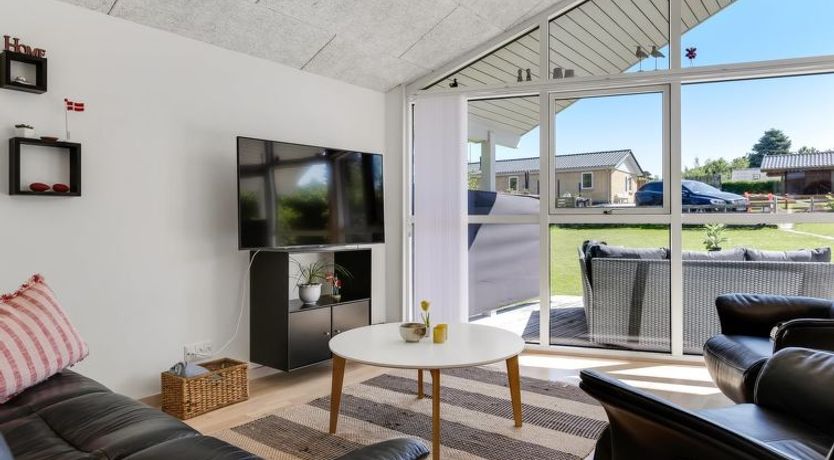 Photo of "Alfwin" - 300m from the sea