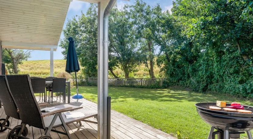 Photo of "Alvina" - 45m from the sea