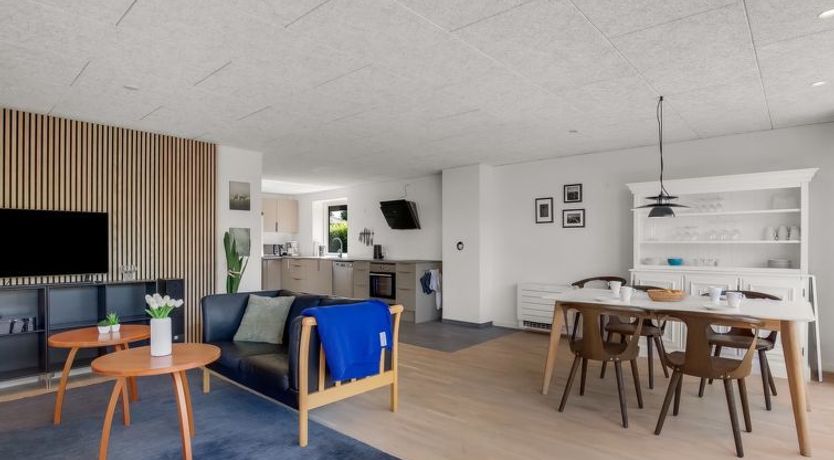 Photo of "Abel" - 250m from the sea