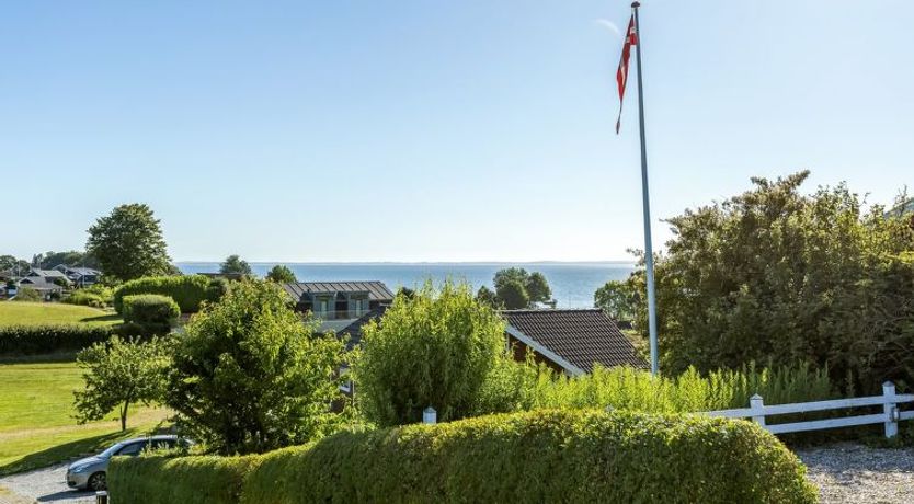 Photo of "Raymond" - 175m from the sea