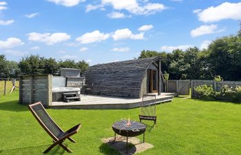 Dartmoor View Log Cabin, near North Molton Holiday Home