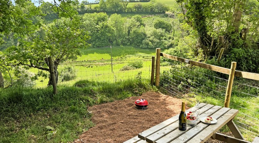 Photo of Valley View Retreat Shepherd’s Hut