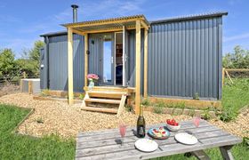 Photo of hares-hideaway-shepherds-hut