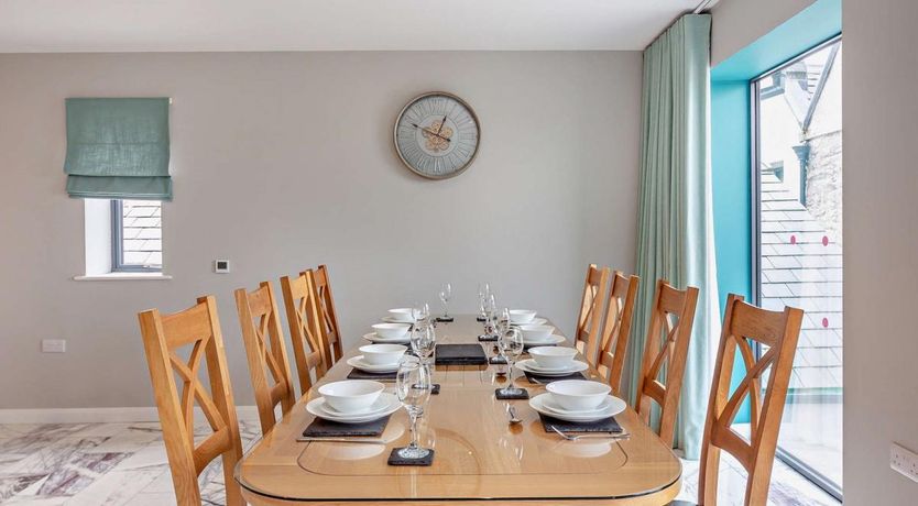 Photo of 4 Bed in Talsarnau