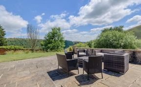 Photo of 3 Bed in Cressbrook