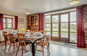 Photo of 4-bed-in-painscastle