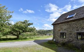 Photo of 4 Bed in Painscastle