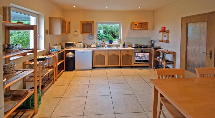 Photo of 3 Bed in Inch