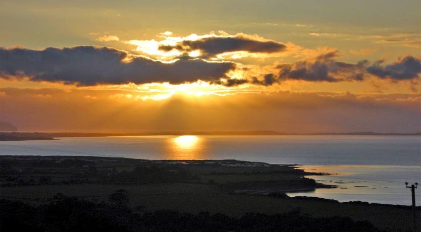 Photo of 4 Bed in Camp