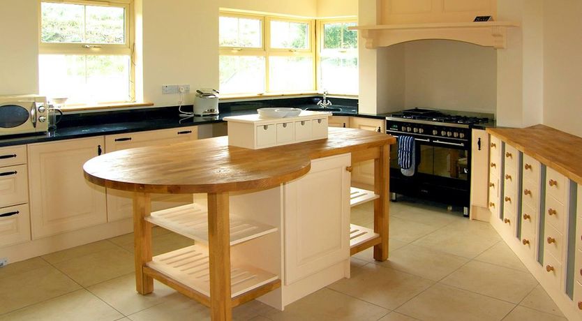 Photo of 4 Bed in Camp