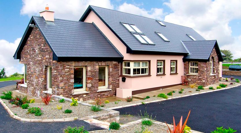 Photo of 4 Bed in Camp