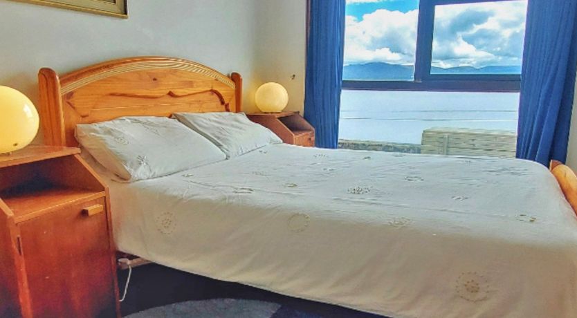 Photo of 3 Bed in Inch