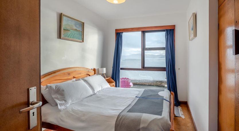 Photo of 3 Bed in Inch