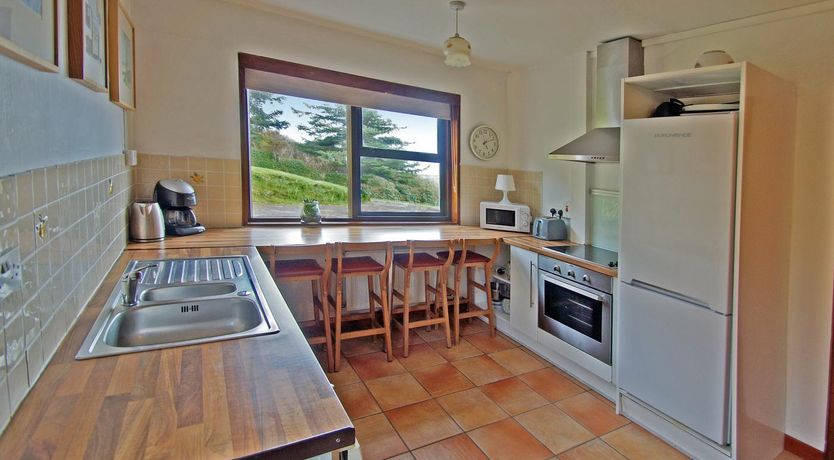 Photo of 3 Bed in Inch