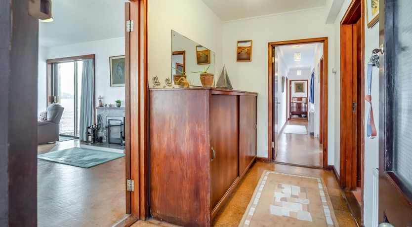 Photo of 3 Bed in Inch