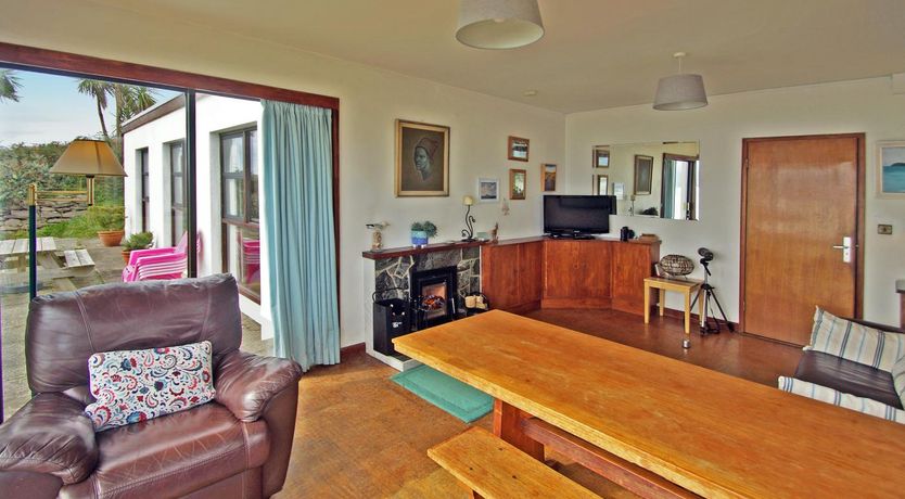 Photo of 3 Bed in Inch