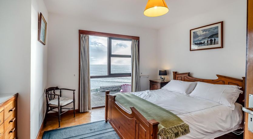 Photo of 3 Bed in Inch