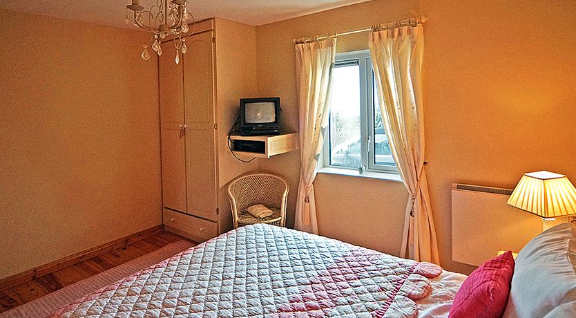 Photo of 3 Bed in Achill Island