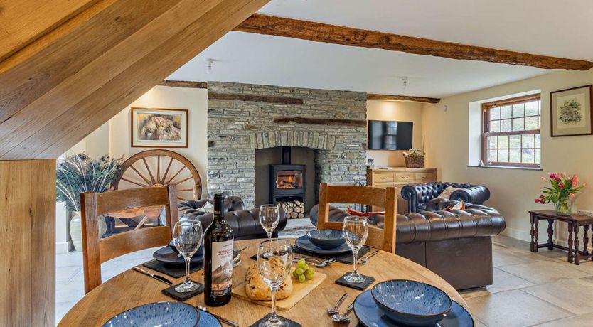 Photo of 2 Bed in Lower Chapel