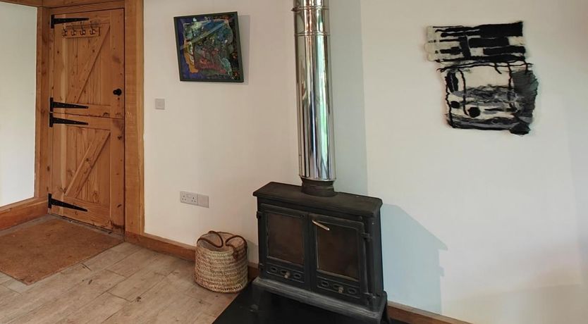 Photo of 1 Bed in Barton Stacey