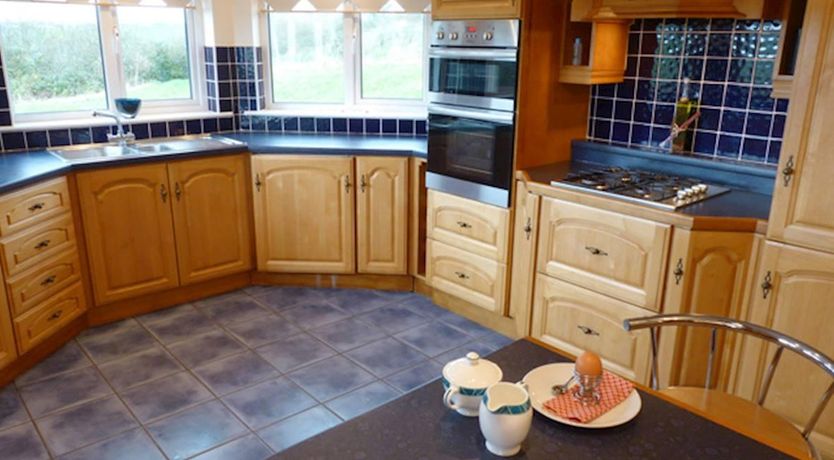 Photo of 4 Bed in Westport