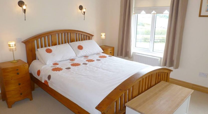 Photo of 4 Bed in Westport