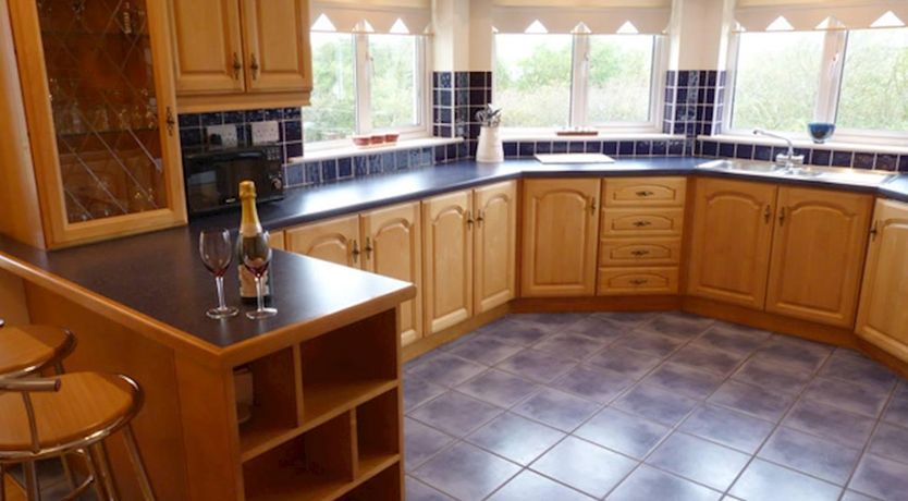 Photo of 4 Bed in Westport