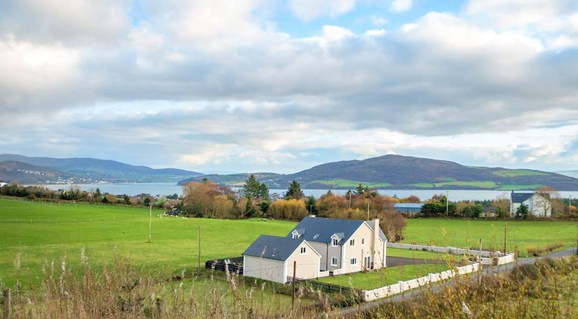 Photo of 4 Bed in Rathmullan