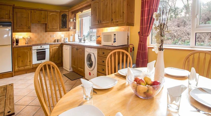 Photo of 4 Bed in Rathmullan