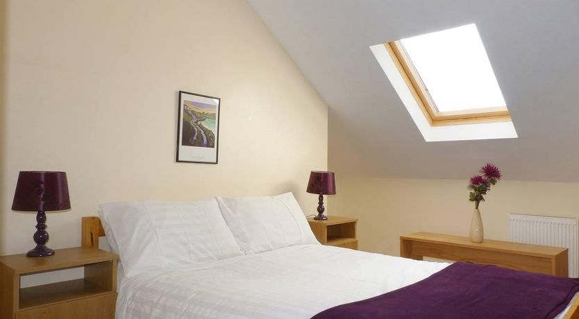 Photo of 5 Bed in Cashel